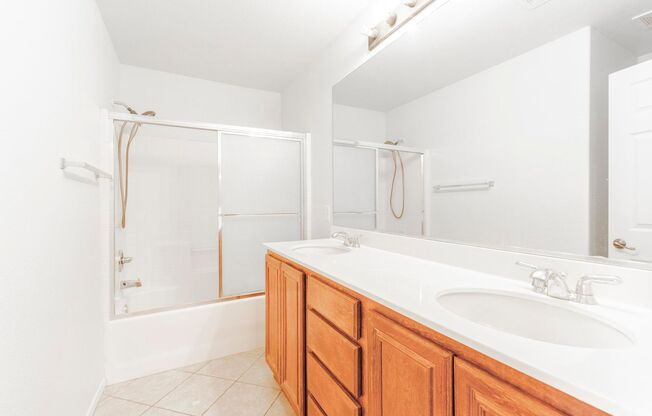 4 beds, 2.5 baths, $2,850