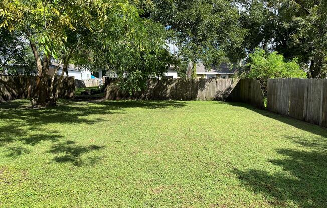 2/2 Single Family Home in Orlando