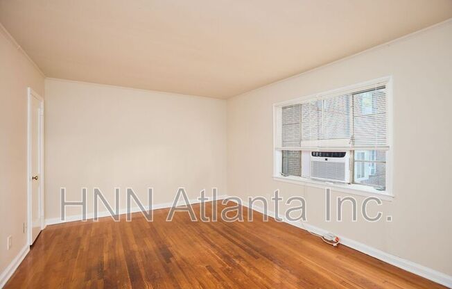 1347 BRIARWOOD DR NE