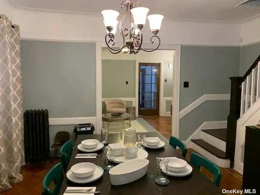 3 beds, 1 bath, 1,328 sqft, $3,990