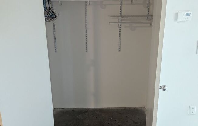 Studio, 1 bath, 700 sqft, $1,535, Unit A-211