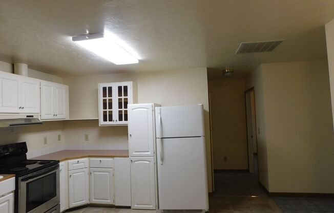 2 beds, 1 bath, 840 sqft, $1,495, Unit 2106