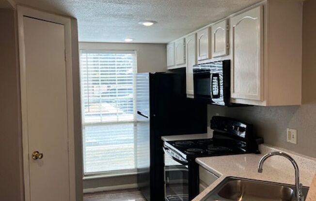 2 beds, 2.5 baths, 1,314 sqft, $1,040, Unit 1003