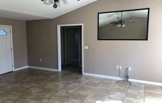 Hidden Gem in quiet Apopka neighborhood.