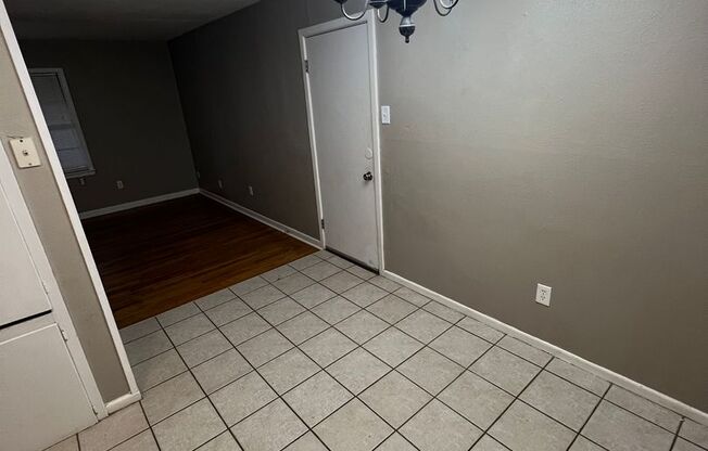 3 beds, 2 baths, $1,350