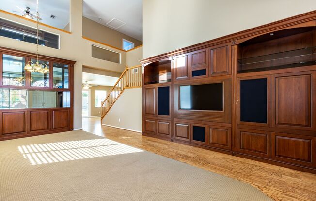 AMAZING SUMMERLIN HOME WITH 3 BEDROOMS AND 2.5 BATHS!