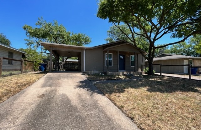 7909 LAZY LN