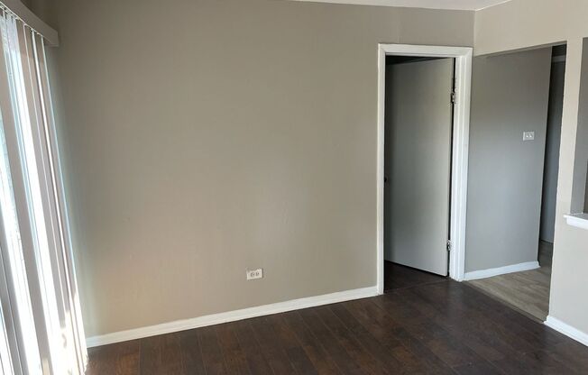 1200 w 127th