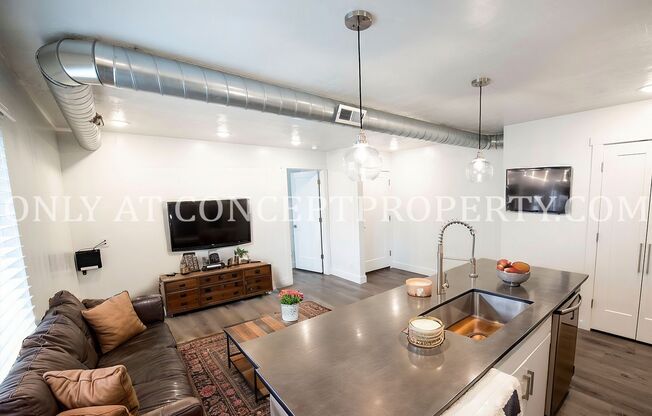 3 beds, 2 baths, 1,775 sqft, $2,425, Unit 01