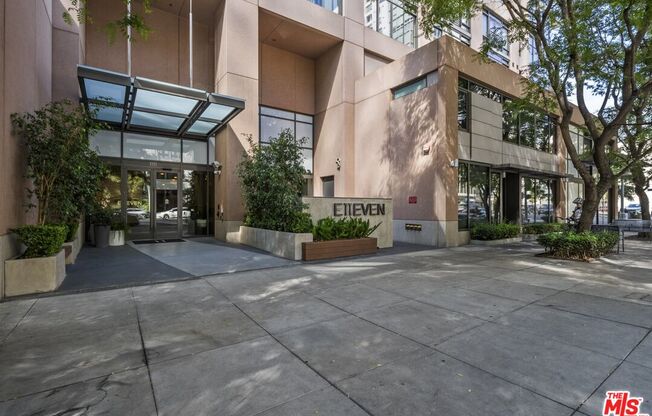 1 bed, 1 bath, 790 sqft, $2,600, Unit 1019