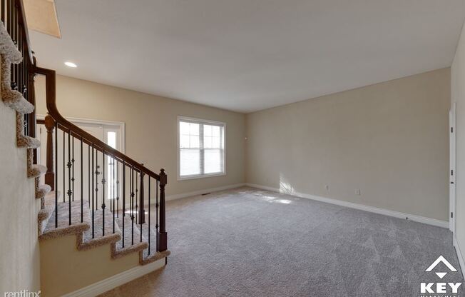 3308 Victor Pl