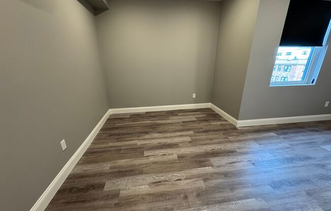 Studio, 1 bath, 380 sqft, $1,850, Unit 417