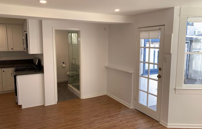 2 beds, 1 bath, 560 sqft, $3,200, Unit 721 #B  Manhattan Ave