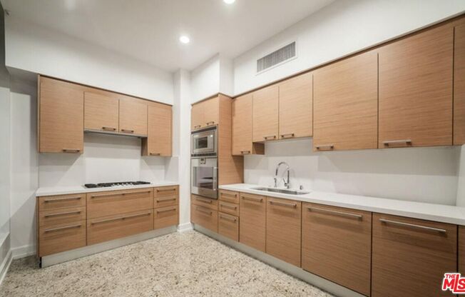 2 beds, 3 baths, 2,010 sqft, $7,900, Unit 37B