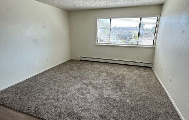 4400 Parkview Dr