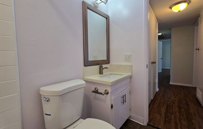 3 beds, 2 baths, 1,350 sqft, $2,898, Unit 33