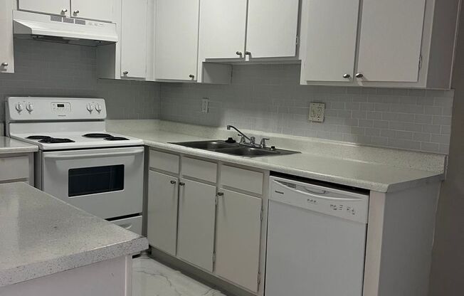 1 bed, 1 bath, 680 sqft, $850, Unit 1626