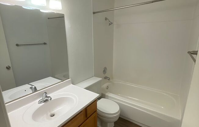 1 bed, 1 bath, 750 sqft, $1,525, Unit C104