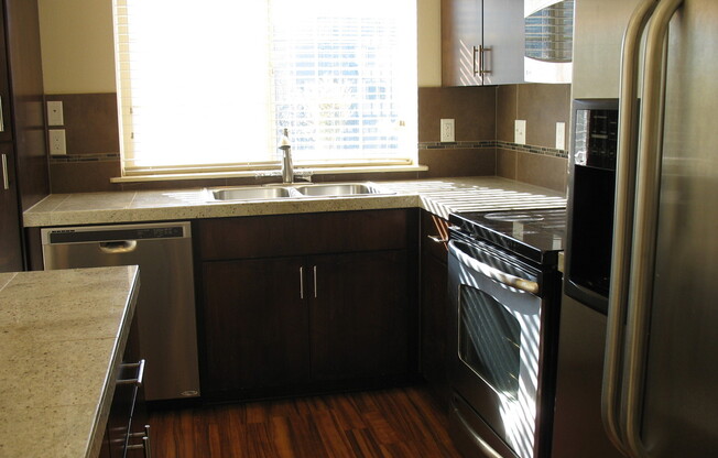 2 beds, 2.5 baths, $1,900