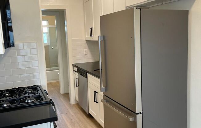 1 bed, 1 bath, $2,295, Unit 836.5