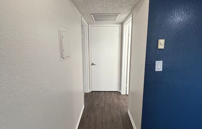 1 bed, 1 bath, 750 sqft, $2,330, Unit 1410