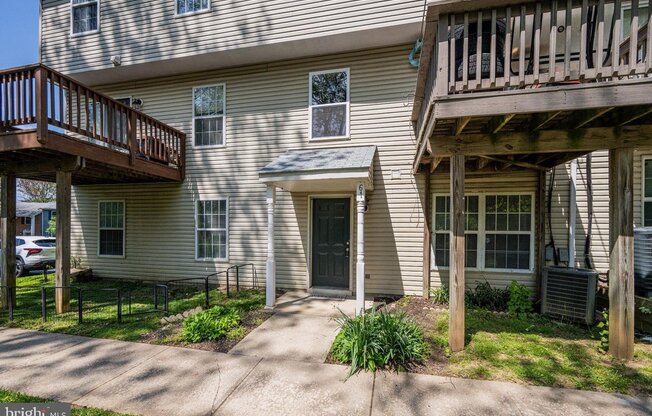 61 SHETLAND CIR