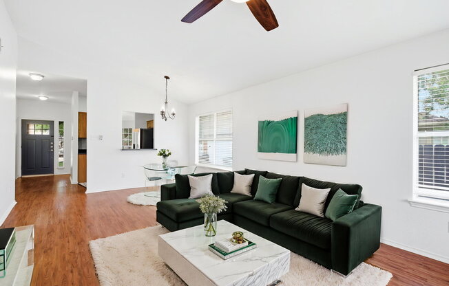 1512 SUNDANCE DR