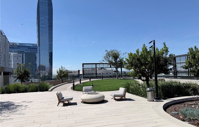 Studio, 1 bath, 480 sqft, $4,800