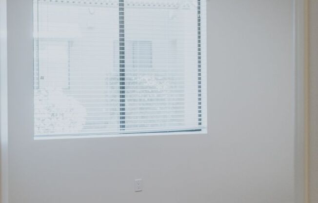 2 beds, 2 baths, 1,085 sqft, $2,110, Unit R102