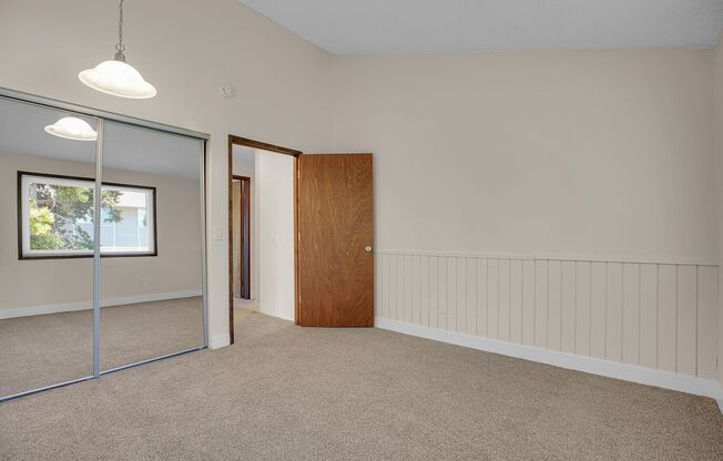 2 beds, 1.5 baths, 1,050 sqft, $2,049, Unit 214-786D