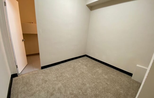 2 beds, 1.5 baths, $1,995, Unit 114