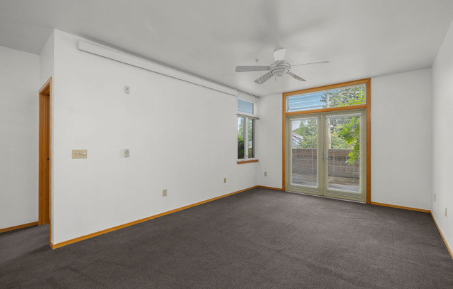 1 bed, 1 bath, 637 sqft, $1,495