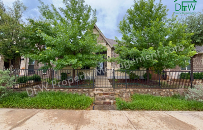 Modern Comfort Meets Style in the Heart of Euless – 3 Bed, 2 Bath Home with Premium Finishes!