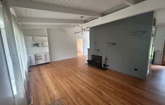 3 beds, 1 bath, $3,350