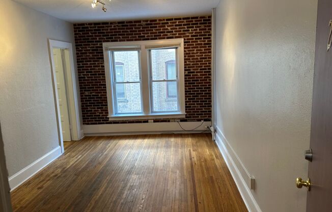 1 bed, 1 bath, 560 sqft, $999, Unit 205