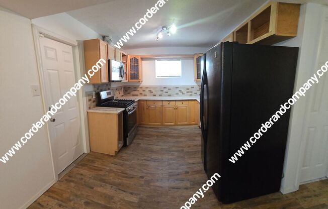 Nice 3 Bedroom, 2 Bathroom and 1,120 Sq Ft. Home Great Location in NE Heights.