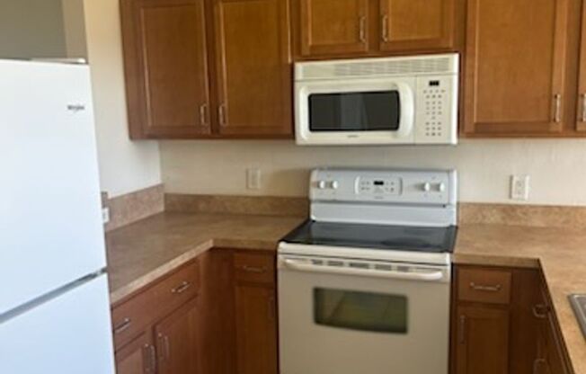 2 beds, 2 baths, $1,700