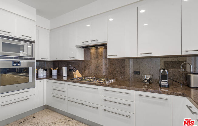 1 bed, 2 baths, 1,120 sqft, $6,000, Unit 36F
