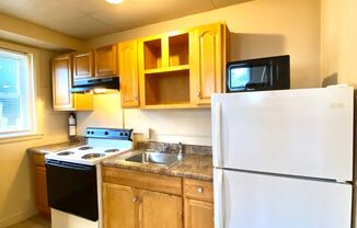 1 bed, 1 bath, $950, Unit Unit 3