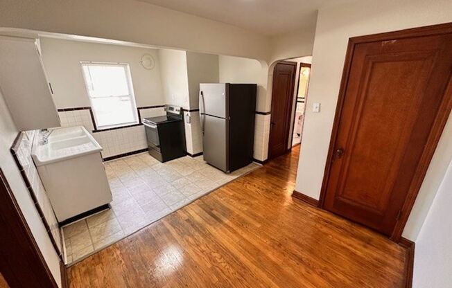 1 bed, 1 bath, 700 sqft, $825, Unit 3841