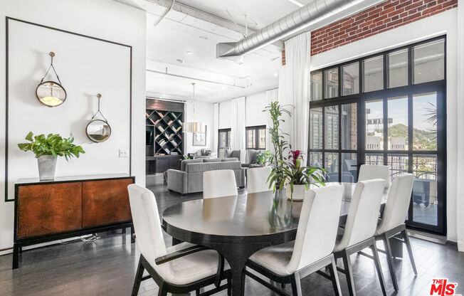 1 bed, 1 bath, 1,560 sqft, $7,500, Unit 1007