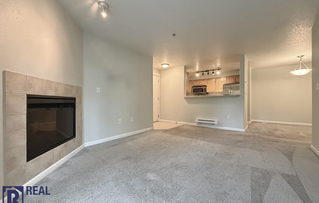 Tanasbourne 2BR/2BA Condo | Balcony, A/C & Covered Parking