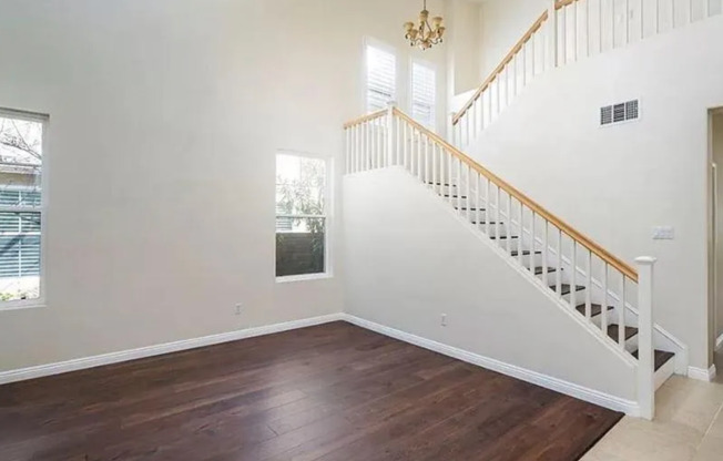 Spacious 4-Bedroom Pool Home in Saugus with Stunning Views & Community Amenities!
