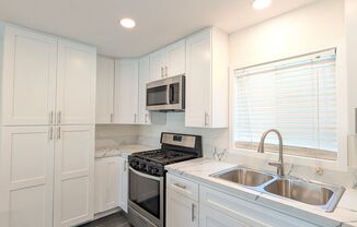 1 bed, 1 bath, 750 sqft, $1,695, Unit 5207