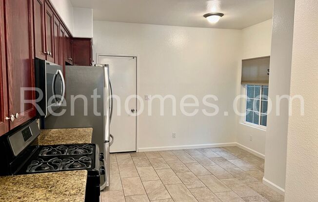 Sabre Springs, 10960 Creekbridge Pl, Wood Floors, Granite Counters, AC, Fplc, 2 Car Garage!