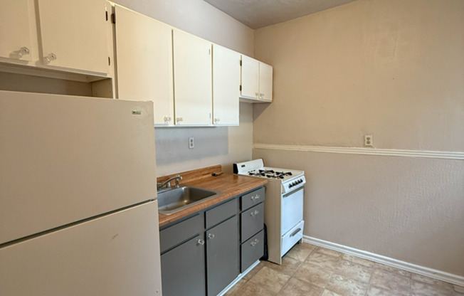 Goldie Apartments