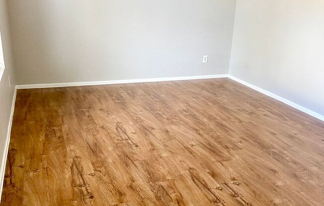 Spacious Two Bedroom Two Bath Condo in Tempe