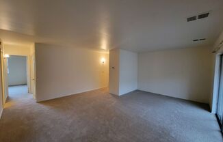 2 beds, 1 bath, $1,895, Unit (#302)