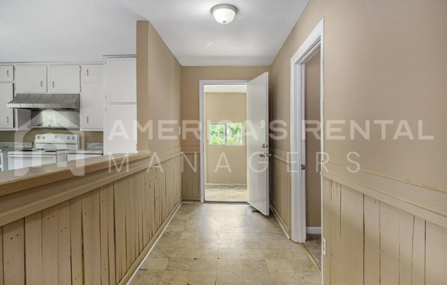 3 beds, 1 bath, $1,150