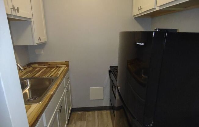 1 bed, 1 bath, 391 sqft, $795, Unit 303